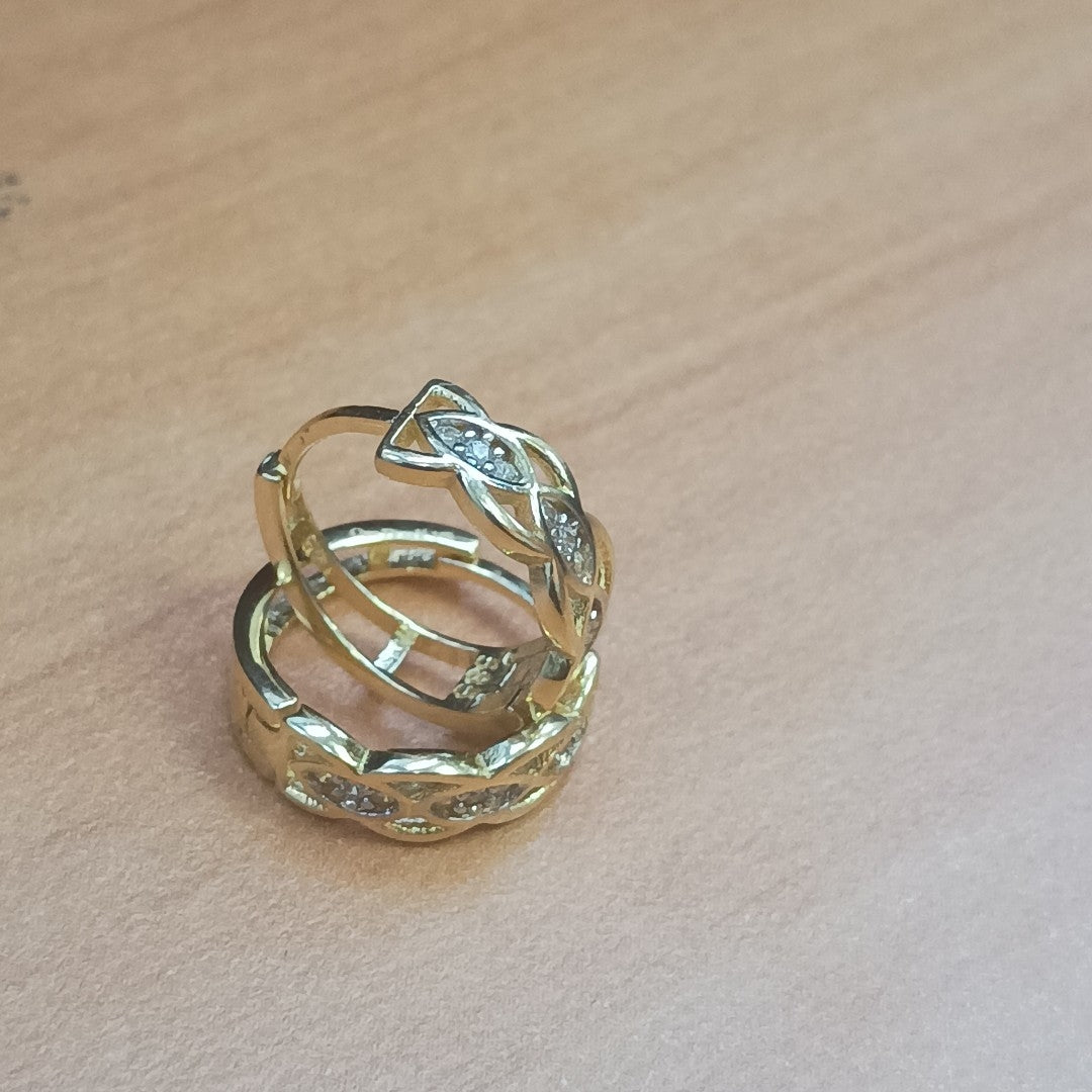 HUGGIES ORO 14K 2.2 (NUEVO)