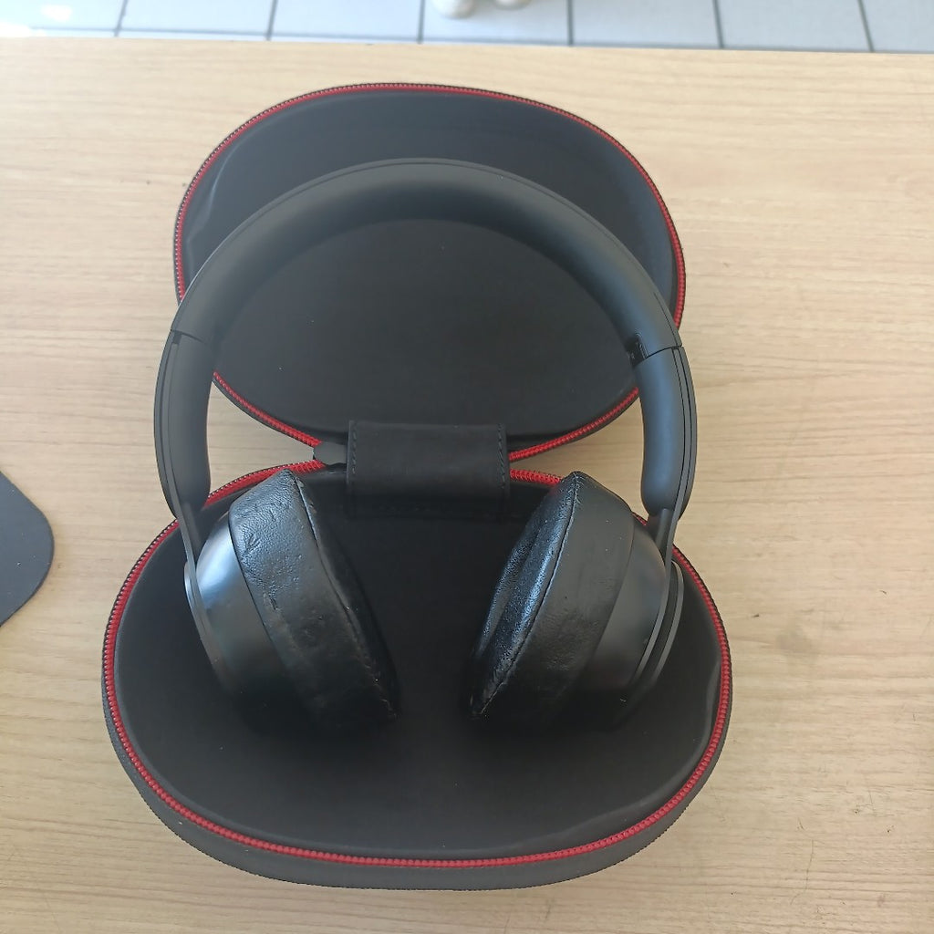 AUDIFONOS BEATS STUDIO PRO INALAMBRICO OVER EAR (SEMINUEVO)