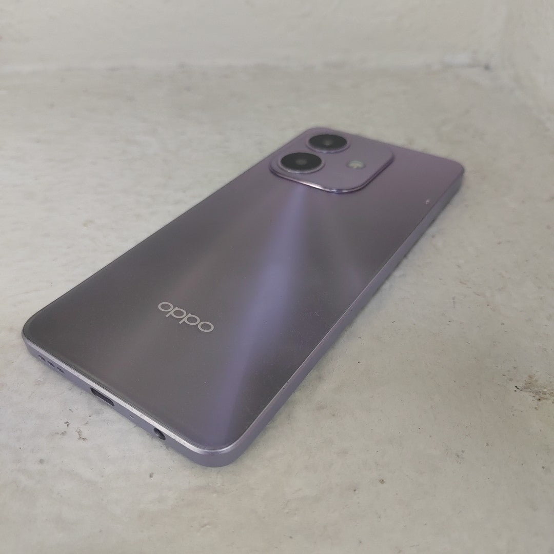 CELULAR OPPO  A40 CPH2669 (2024) 256 GB 4 GB RAM (SEMINUEVO)