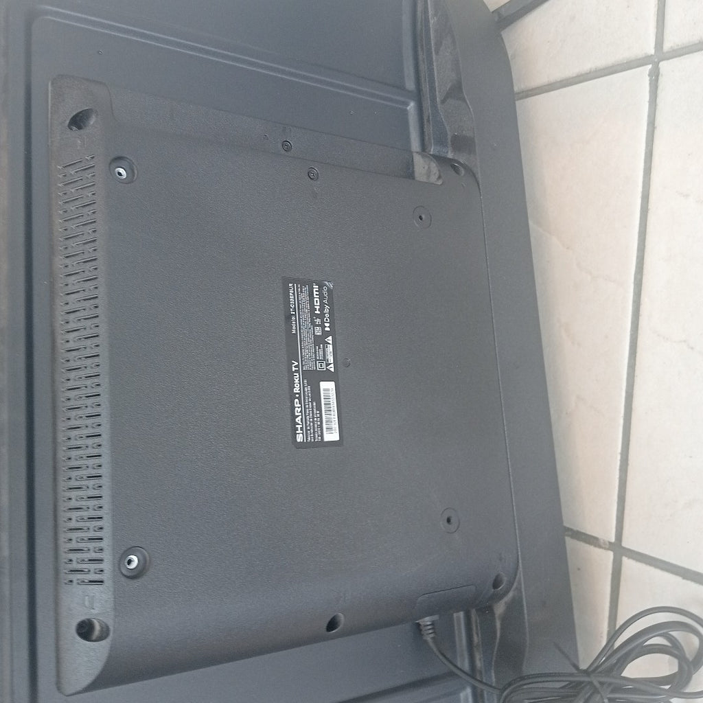 PANTALLA SHARP 2T-C32EF8UR (2023) 32" LED HD (SEMINUEVO)