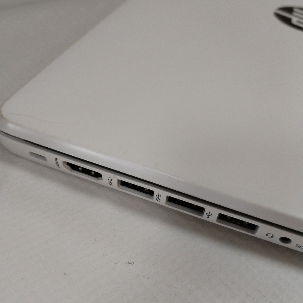 LAPTOP HP STREAM 14-AX113LA (2022) 64 GB SSD 4 GB RAM (SEMINUEVO)