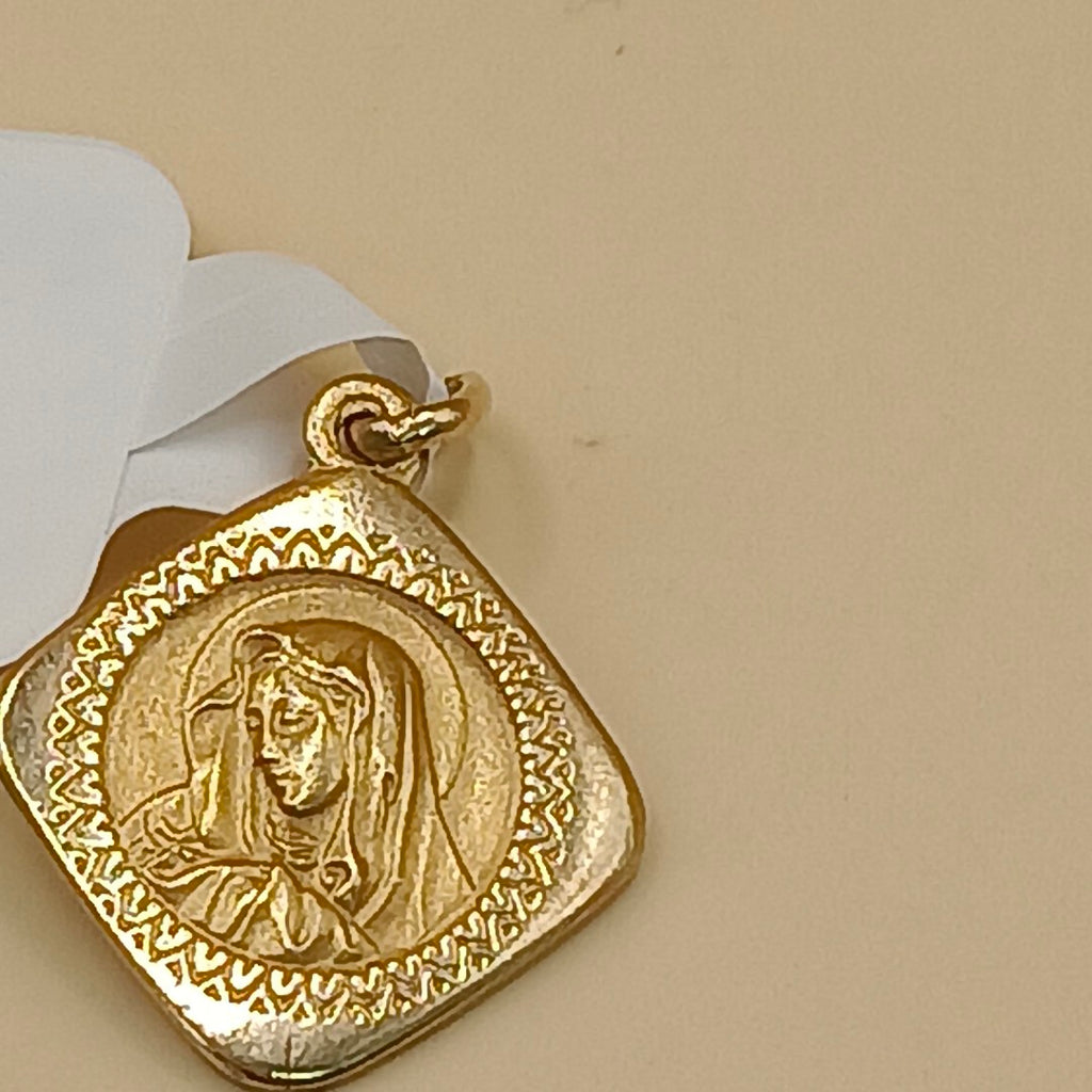 K1 1,50 GRMS 14 K ESPECIFICACIONES COMPLEMENTARIAS DIJE RELIGIOSO (SEMINUEVO)