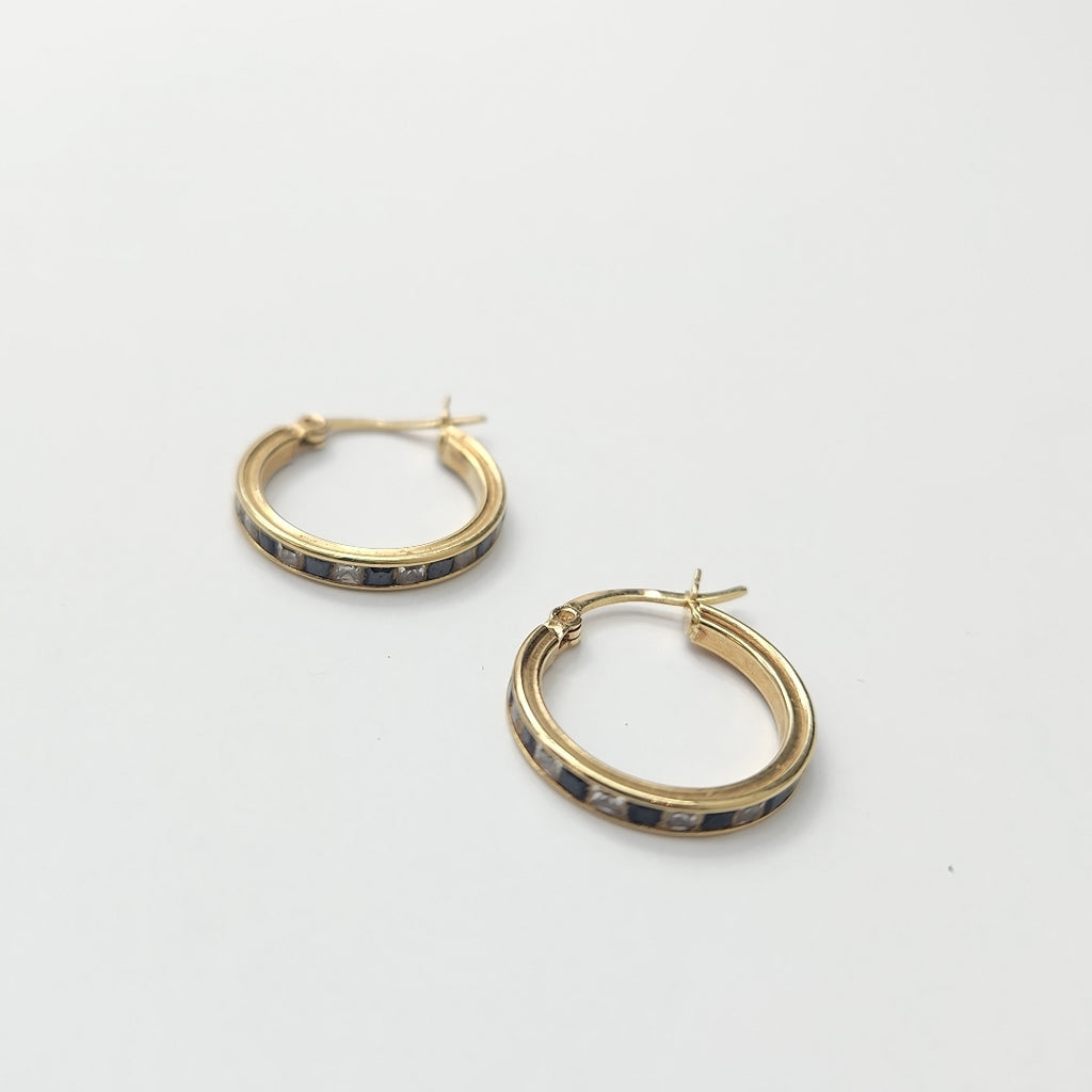 ARETES PAR. ORO. 14 K 2.4 GRMS (SEMINUEVO)