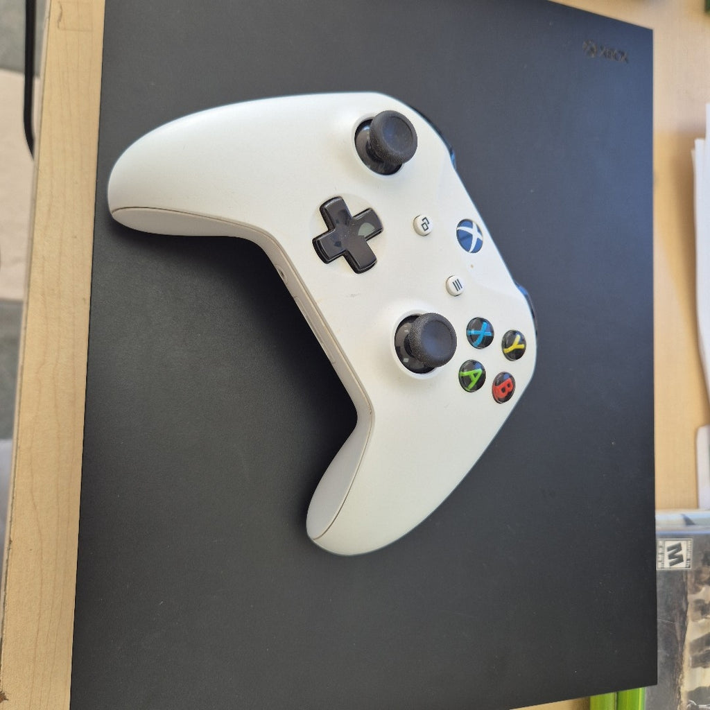 CONSOLA DE VIDEOJUEGO MICROSOFT XBOX ONE X 1 TB (SEMINUEVO)