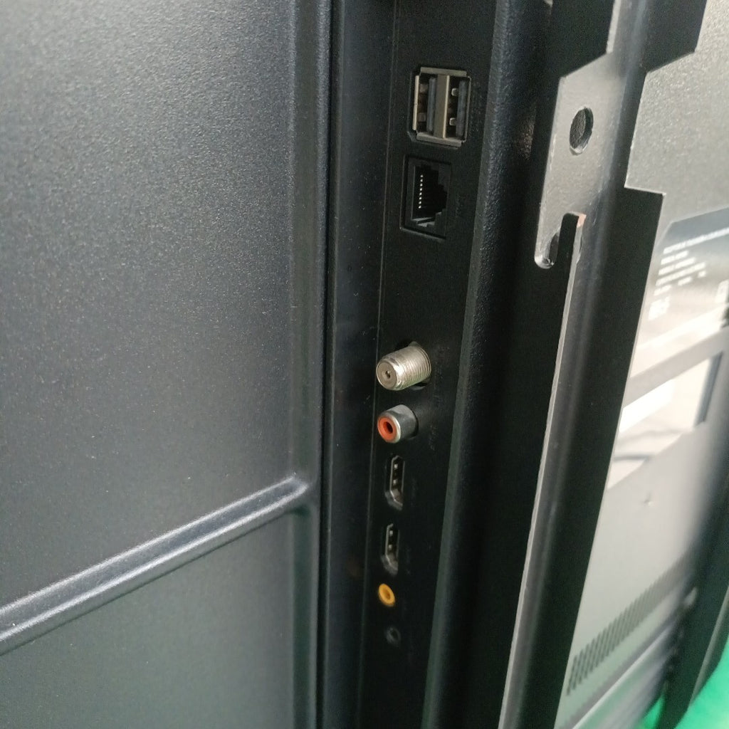 PANTALLA HKPRO HKP40SM11 (2022) 40" LED FULL HD (SEMINUEVO)