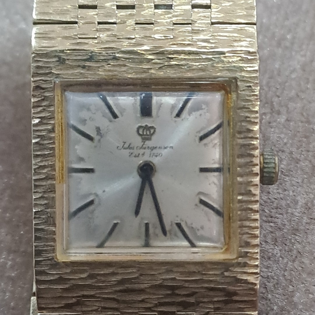 RELOJ CAJA Y PULSO ORO. ORO. 14 K 58.4 GRMS (SEMINUEVO)