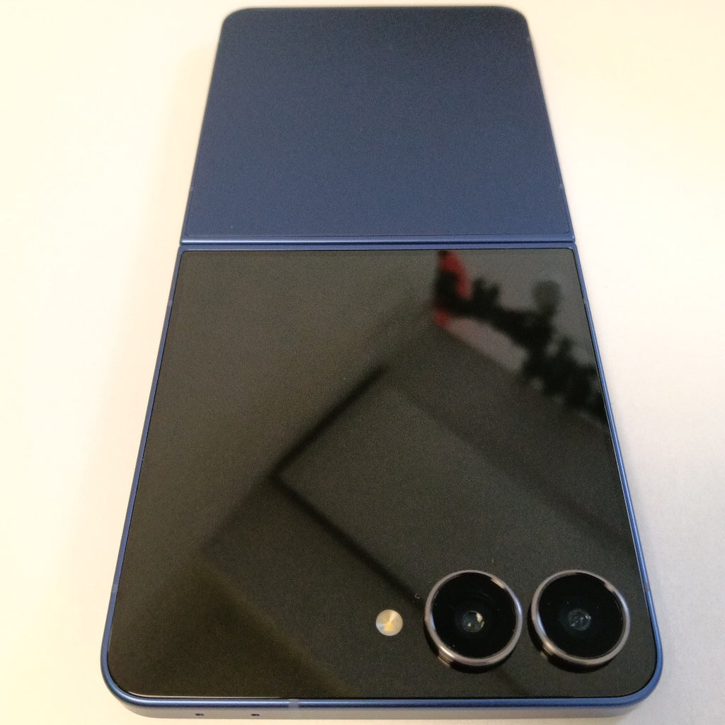 CELULAR SAMSUNG GALAXY Z FLIP 7 SM-F766B (2025) 512 GB 12 GB RAM (SEMINUEVO)