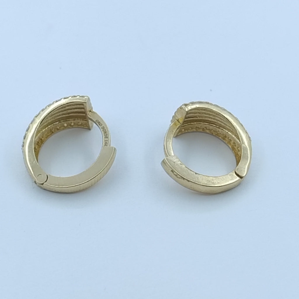 HUGGIES ORO 14K 2.7 (NUEVO)