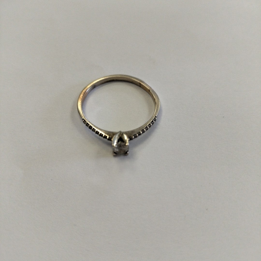 ANILLITO. ORO BLANCO. 10 K 1.7 GRMS (SEMINUEVO)