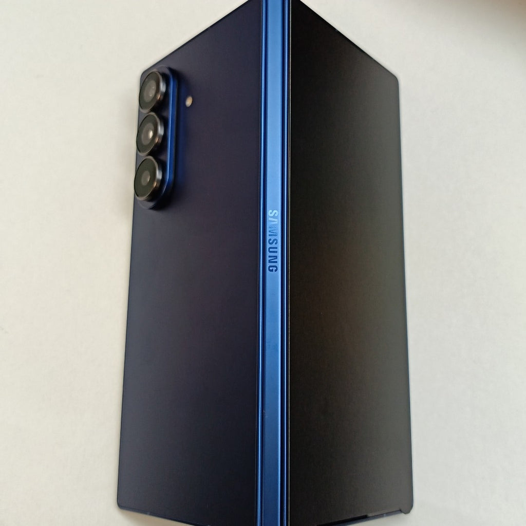 CELULAR SAMSUNG GALAXY Z FOLD7 SM-F966B (2025) 1 TB 16 GB RAM (SEMINUEVO)