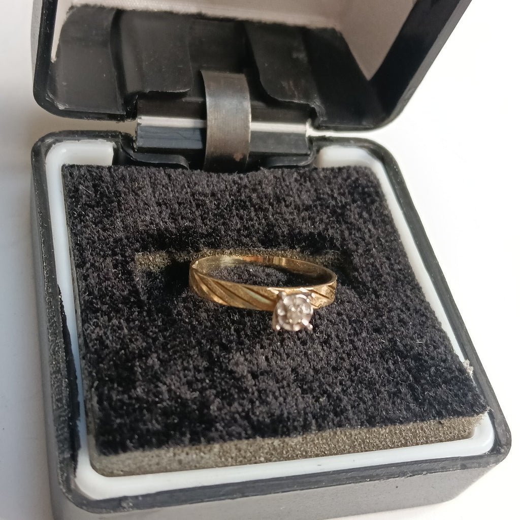 ANILLITO, SOLITARIO. ORO. 14 K 1.4 GRMS (SEMINUEVO)