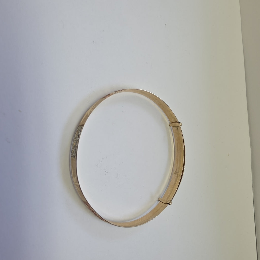 PULSERA RIGIDA. ORO. 10 K 4.8 GRMS (SEMINUEVO)