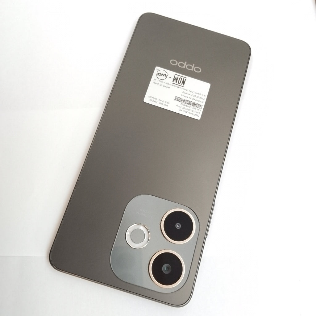 CELULAR OPPO  A5 PRO 5G CPH2695 (2025) 256 GB 8 GB RAM (SEMINUEVO)