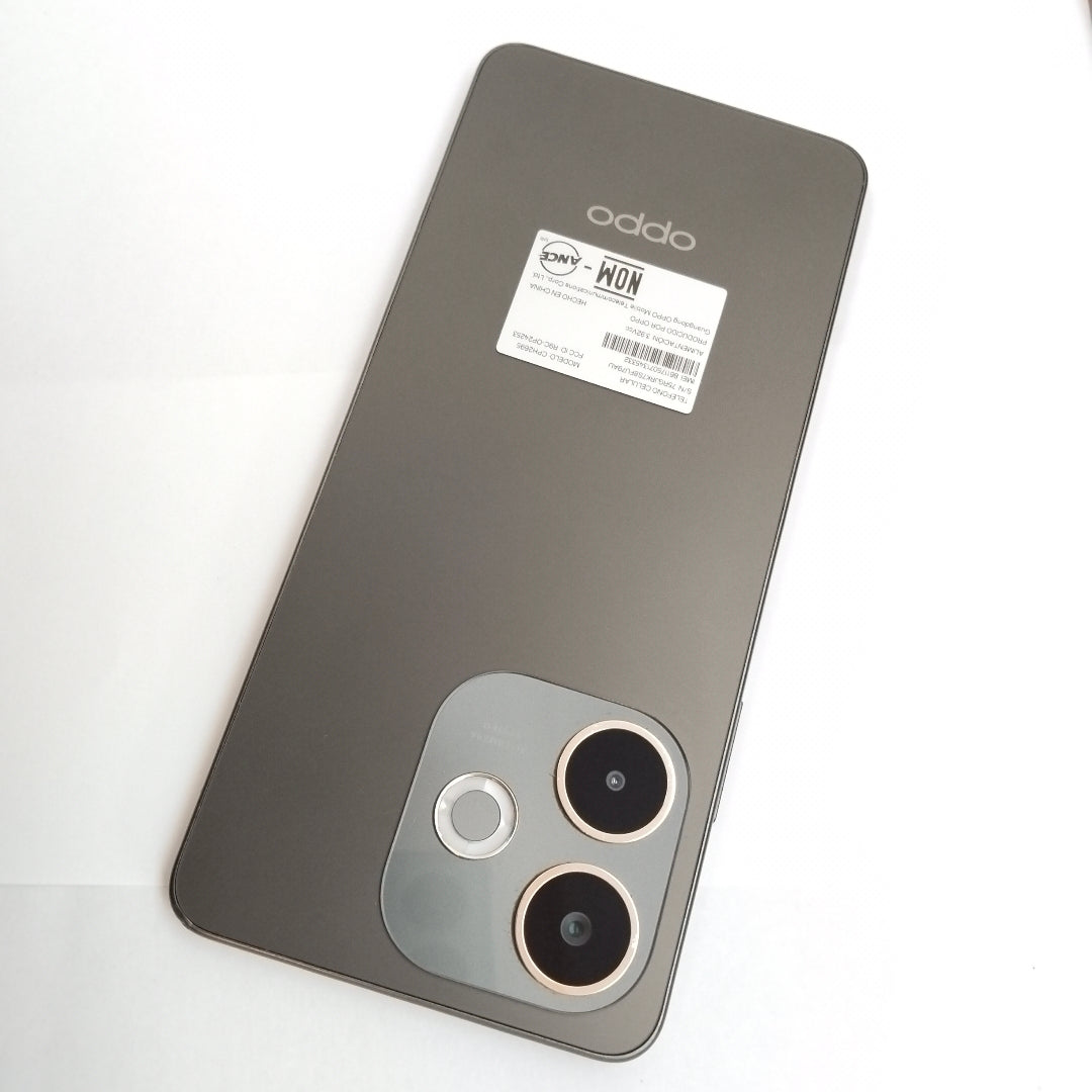 CELULAR OPPO  A5 PRO 5G CPH2695 (2025) 256 GB 8 GB RAM (SEMINUEVO)
