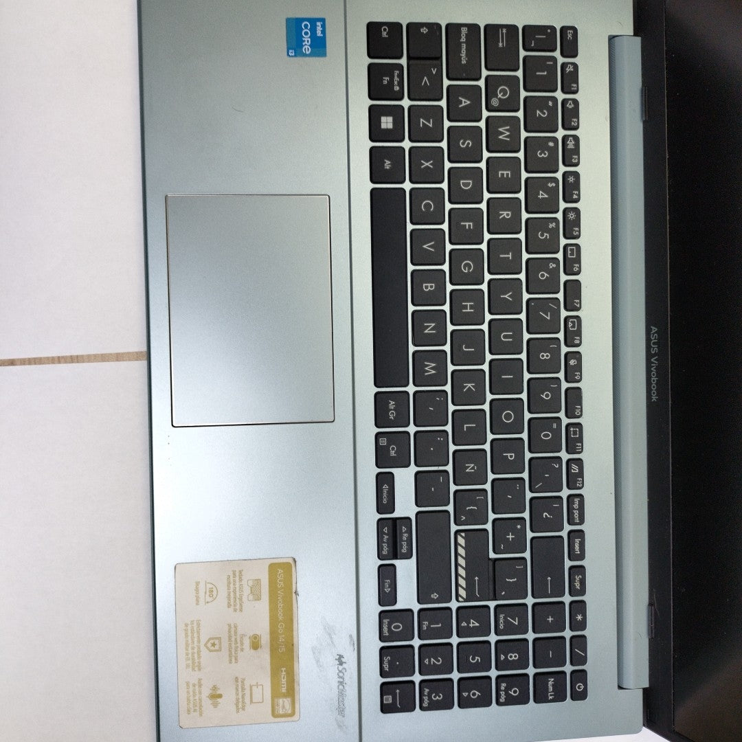 LAPTOP ASUS VIVOBOOK GO 15 E1504GA-NJ324W (2023) 128 GB SSD 8 GB RAM (SEMINUEVO)