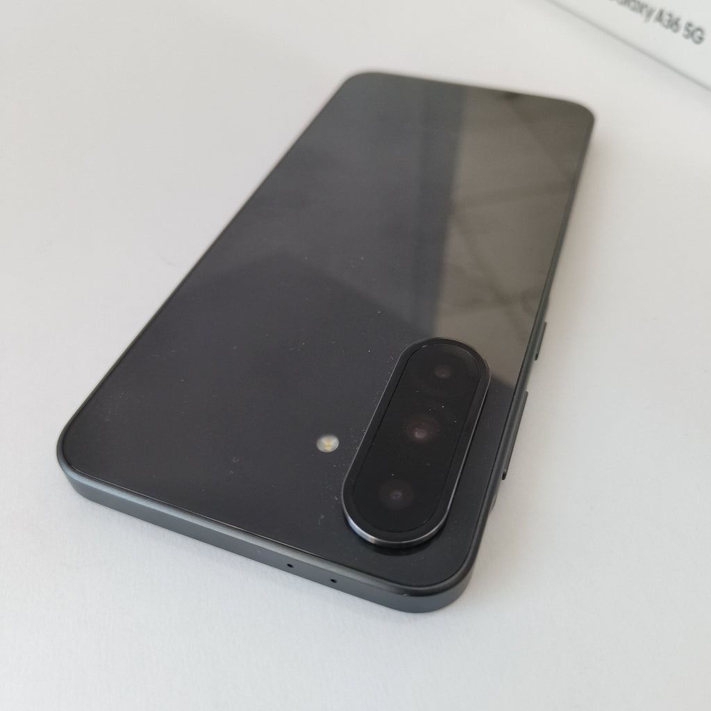 CELULAR SAMSUNG GALAXY A36 5G SM-A366E (2025) 128 GB 6 GB RAM (SEMINUEVO)