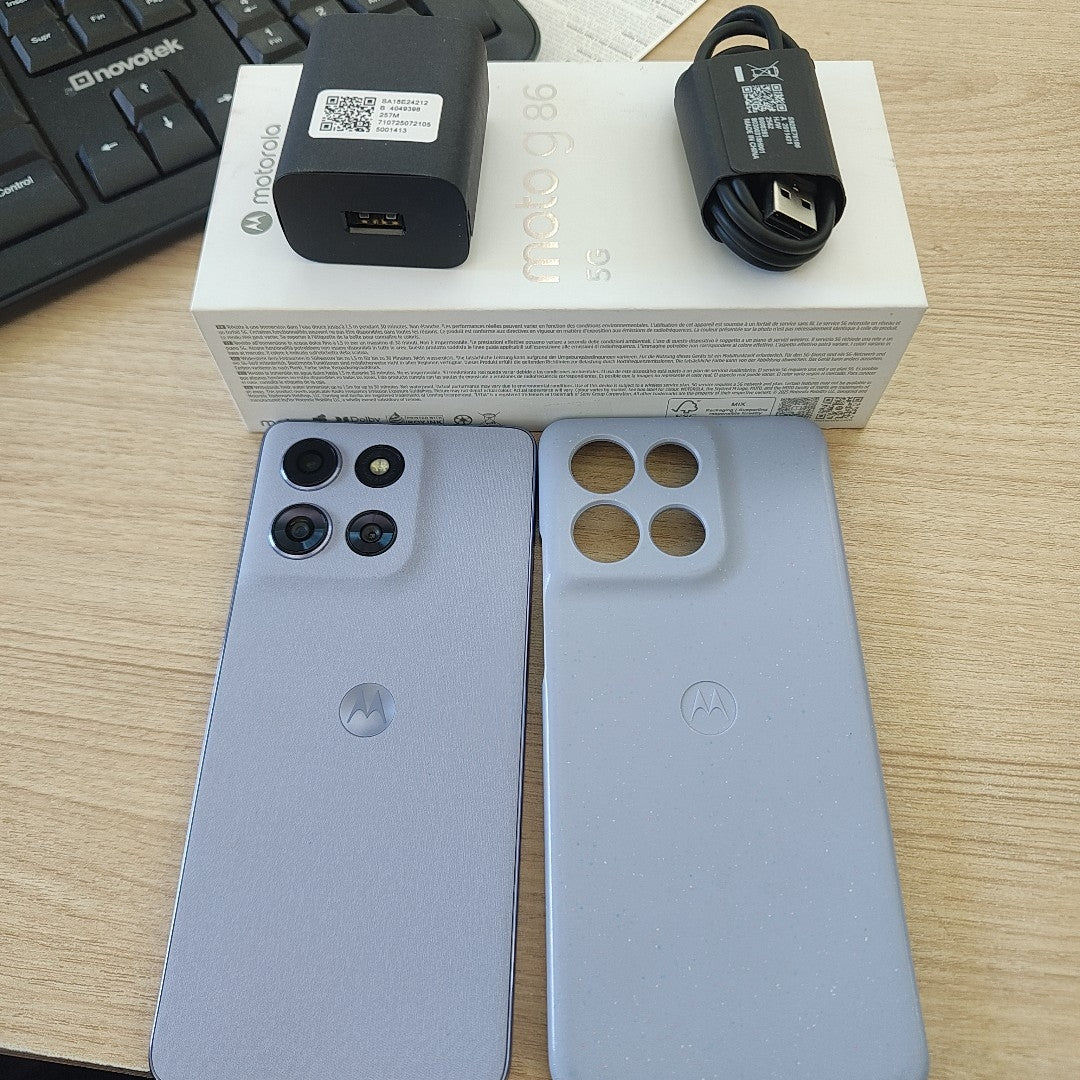 CELULAR MOTOROLA MOTO G86 XT2527-1 (2025) 256 GB 8 GB RAM (SEMINUEVO)