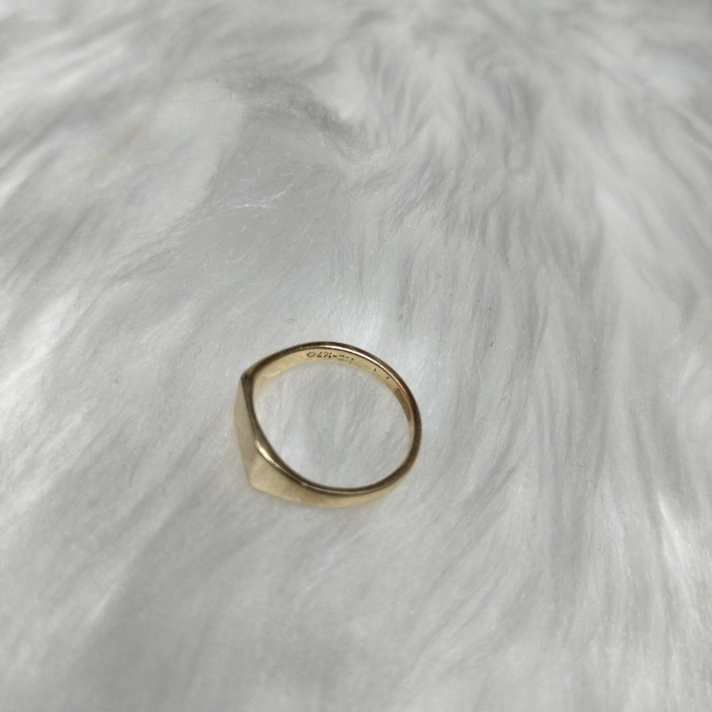 ANILLO. ORO. 14 K 1.8 GRMS (SEMINUEVO)