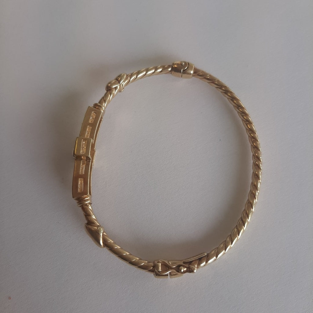 K1 9,90 GRMS 10 K ESPECIFICACIONES COMPLEMENTARIAS PULSERA RIGIDA CON CIRCONIAS (SEMINUEVO)