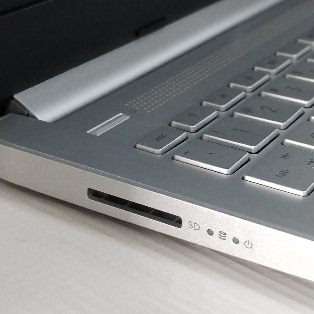 LAPTOP HP 14-DQ6011DX (2025) 128 GB SSD 4 GB RAM (SEMINUEVO)