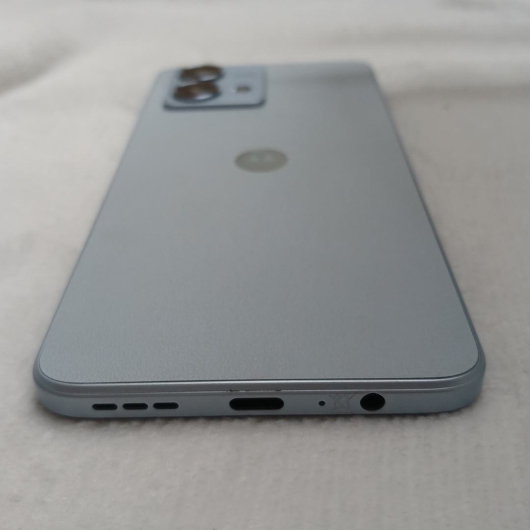 CELULAR MOTOROLA MOTO G84 XT2347-1 (2023) 256 GB 8 GB RAM (SEMINUEVO)