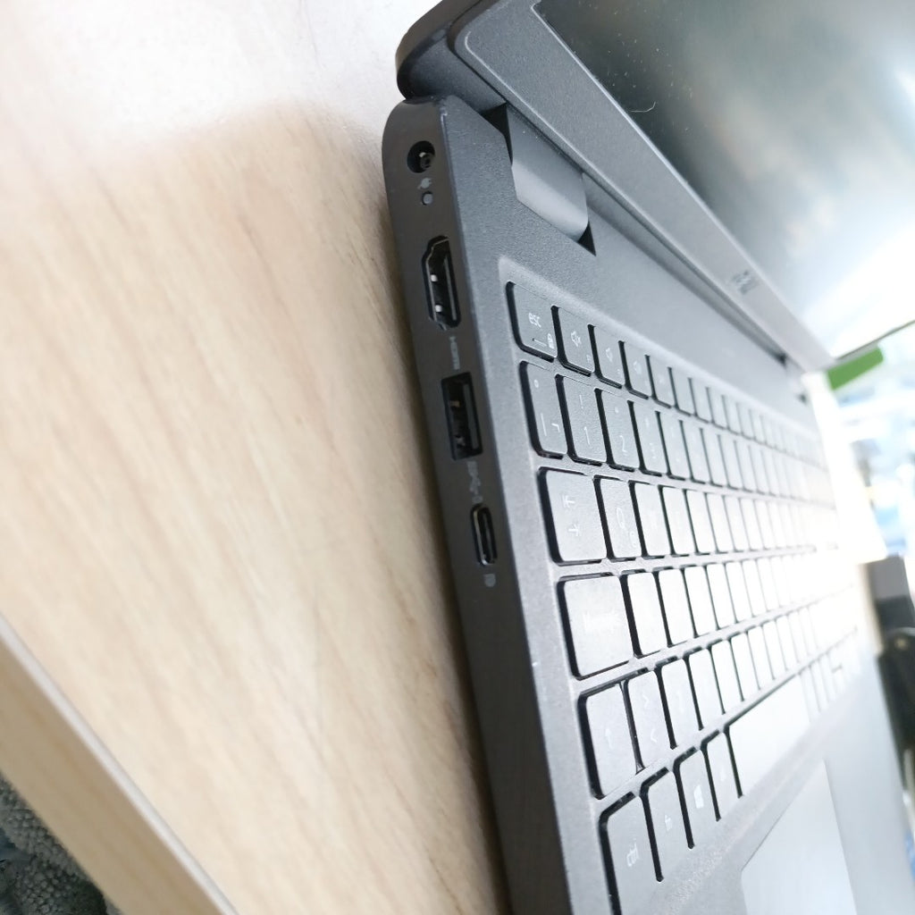 LAPTOP DELL LATITUDE 3520 (2022) 256 GB SSD 8 GB RAM (SEMINUEVO)