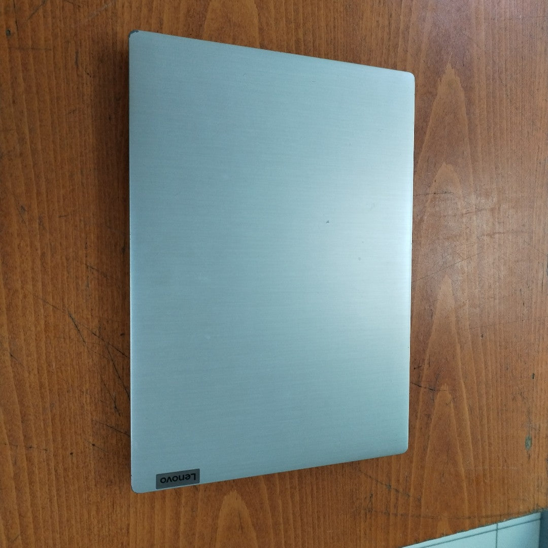 LAPTOP LENOVO IDEAPAD 3 14IGL05 (2022) 1 TB 8 GB RAM (SEMINUEVO)