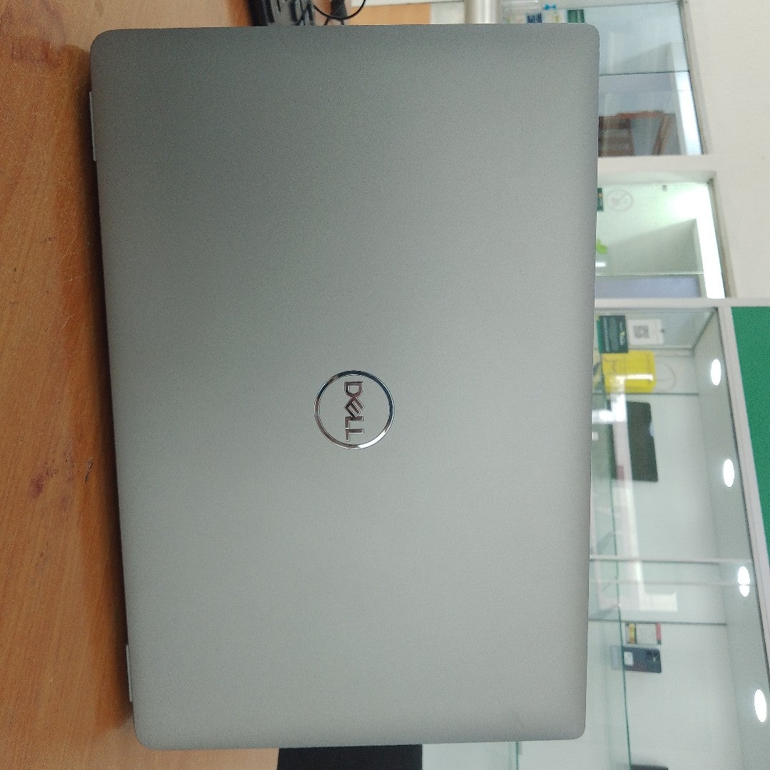 LAPTOP DELL LATITUDE 5450 (2024) 256 GB SSD 16 GB RAM (SEMINUEVO)