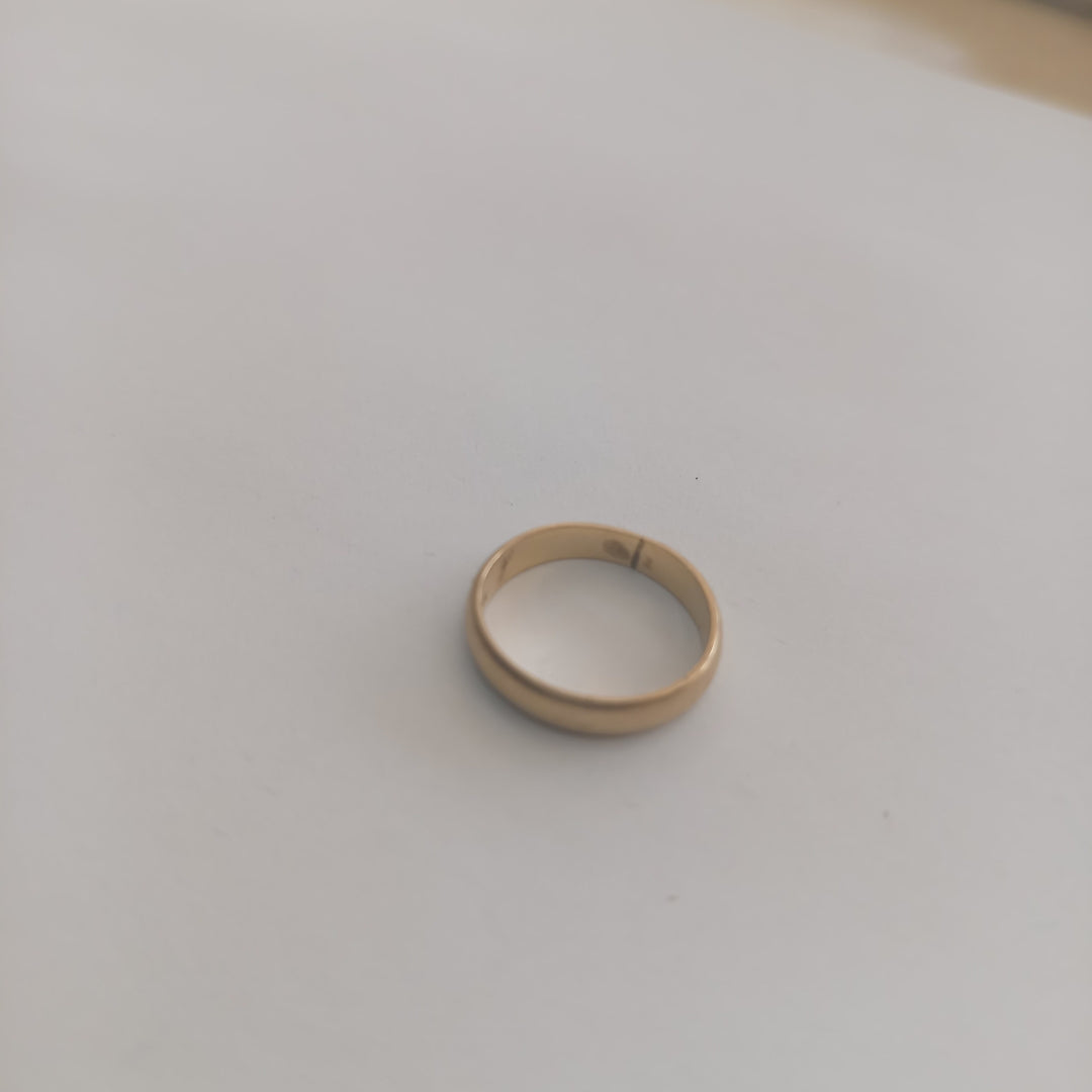 ARGOLLA. ORO. 14 K 2.8 GRMS (SEMINUEVO)