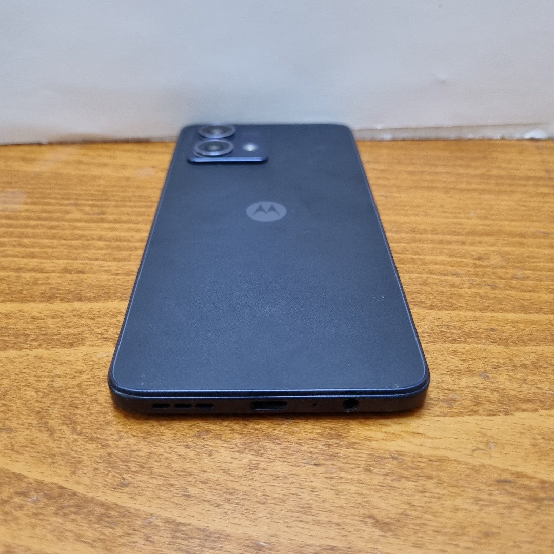 CELULAR MOTOROLA MOTO G84 XT2347-2 (2023) 256 GB 12 GB RAM (SEMINUEVO)