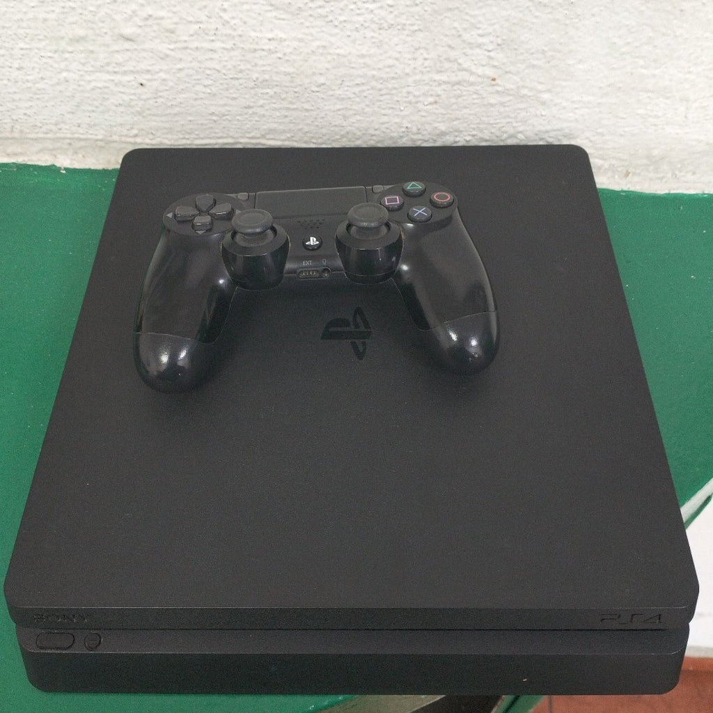 CONSOLA DE VIDEOJUEGO SONY PS4 SLIM 1 TB (SEMINUEVO)