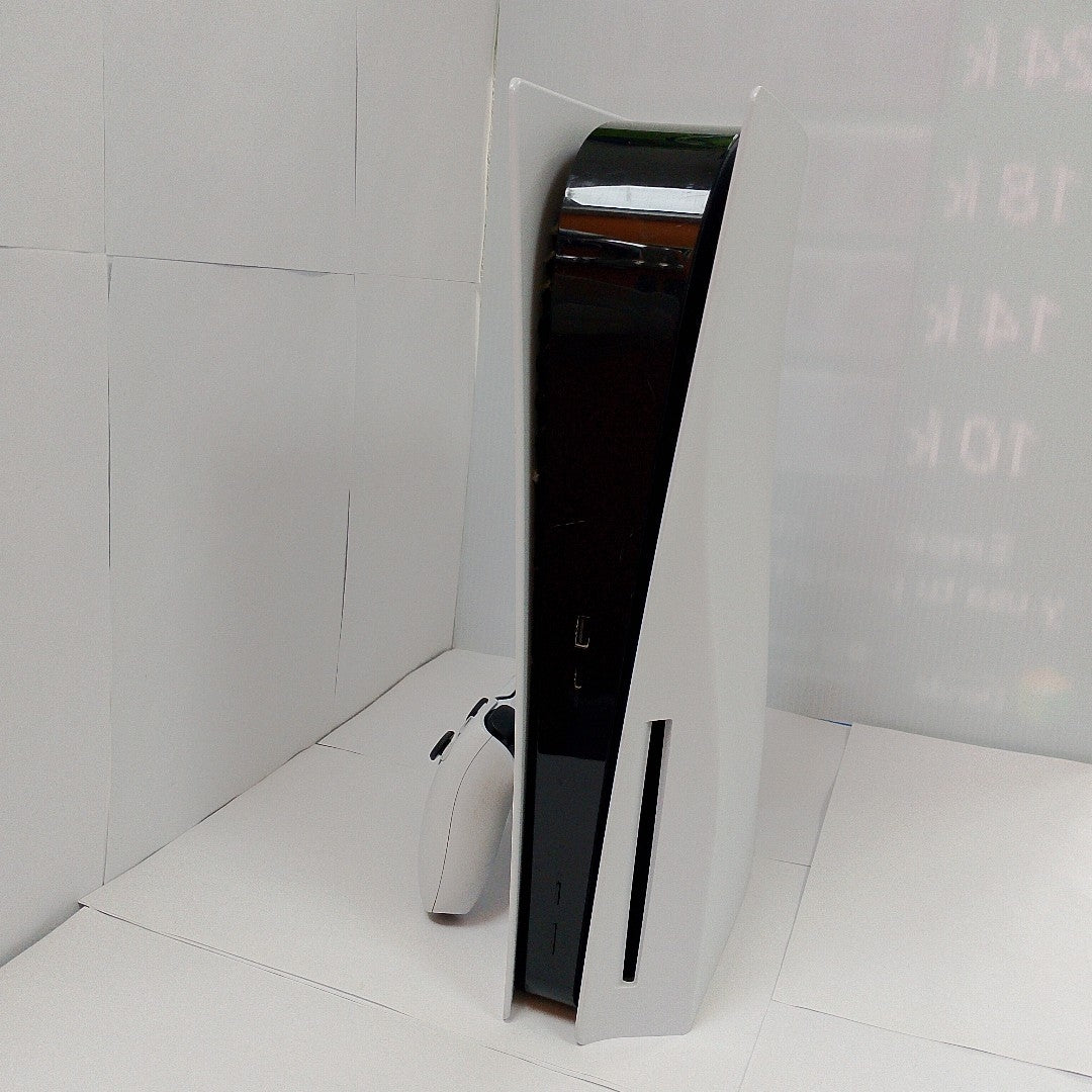 CONSOLA DE VIDEOJUEGO SONY PS5 825 SSD (SEMINUEVO)