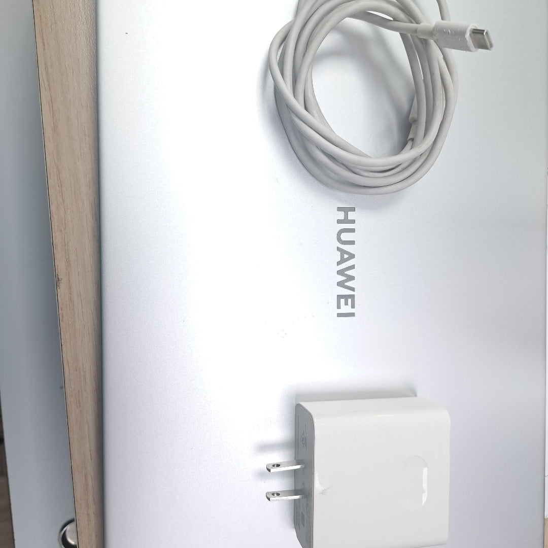 LAPTOP HUAWEI MATEBOOK D14 NBL-WAQ9R (2022) 512 GB SSD 8 GB RAM (SEMINUEVO)