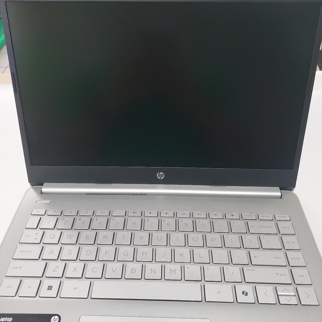 LAPTOP HP 14-DQ6011DX (2025) 128 GB SSD 4 GB RAM (SEMINUEVO)