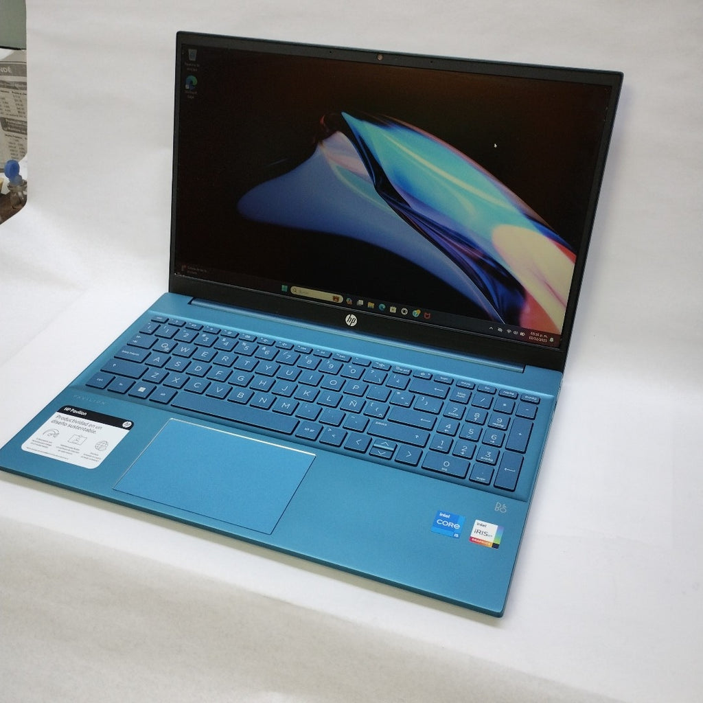 LAPTOP HP PAVILION 15-EG0510LA (2023) 512 GB SSD 12 GB RAM (SEMINUEVO)