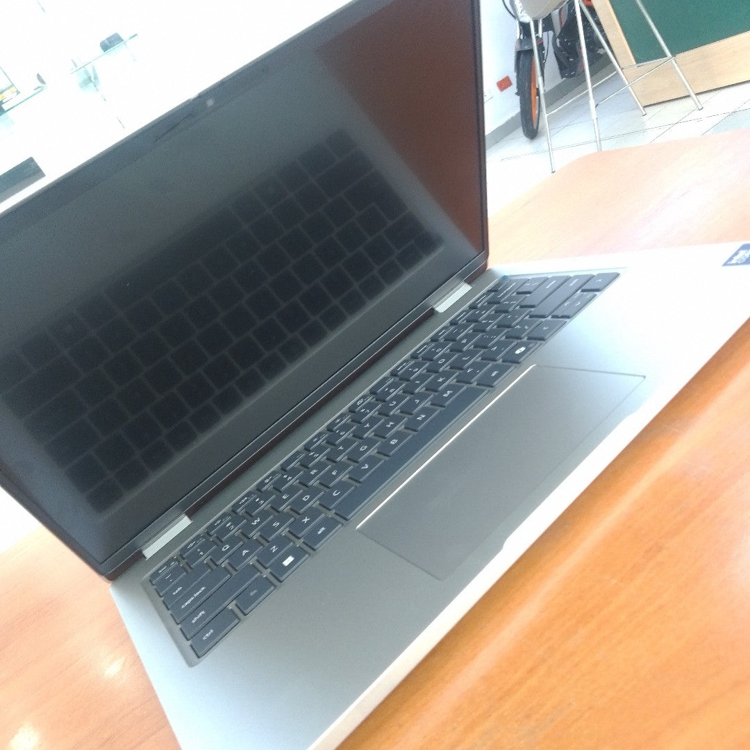 LAPTOP DELL PRO 14 (2025) 512 GB SSD 16 GB RAM (SEMINUEVO)