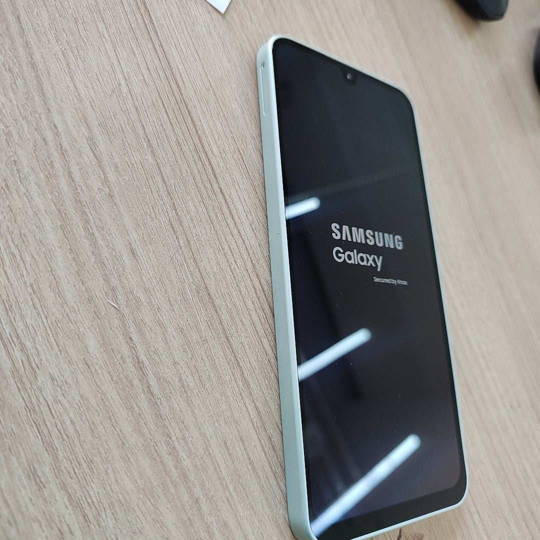 CELULAR SAMSUNG GALAXY A16 SM-A165M (2024) 128 GB 4 GB RAM (SEMINUEVO)