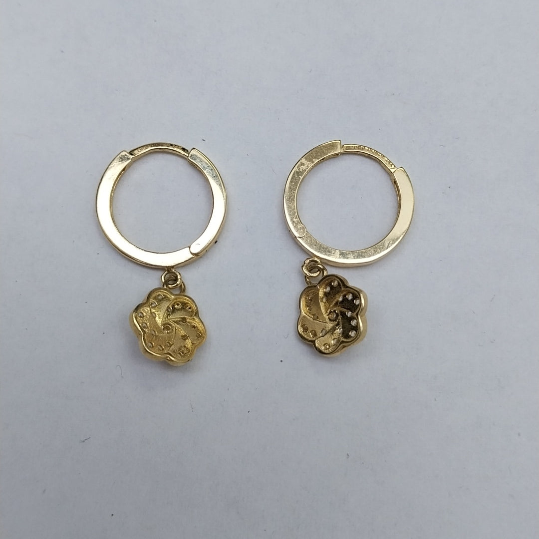 HUGGIES ORO 14K 2.9 (NUEVO)