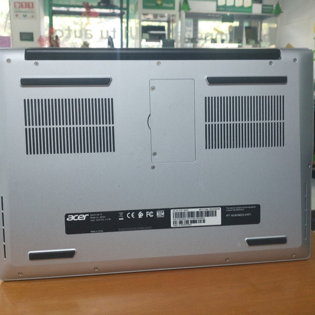 LAPTOP ACER ASPIRE LITE 14 AL14-31P-353Y (2024) 512 GB SSD 8 GB RAM (SEMINUEVO)