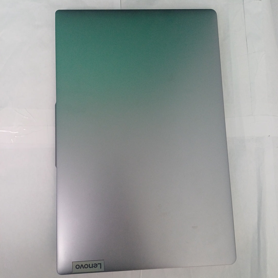 LAPTOP LENOVO IDEAPAD SLIM 3 15IAH8 (2024) 512 GB SSD 8 GB RAM (SEMINUEVO)