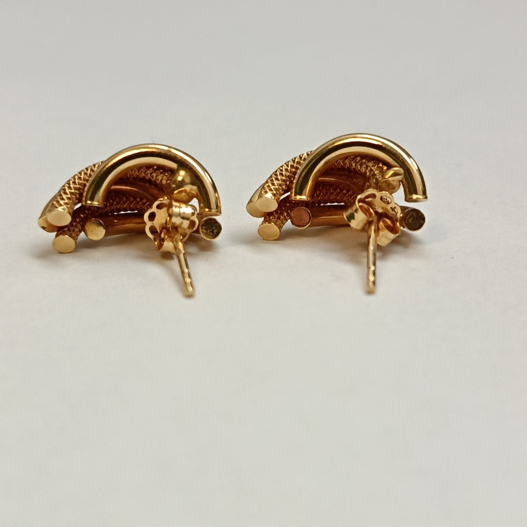 ARETES PAR. ORO. 14 K 1.8 GRMS (SEMINUEVO)