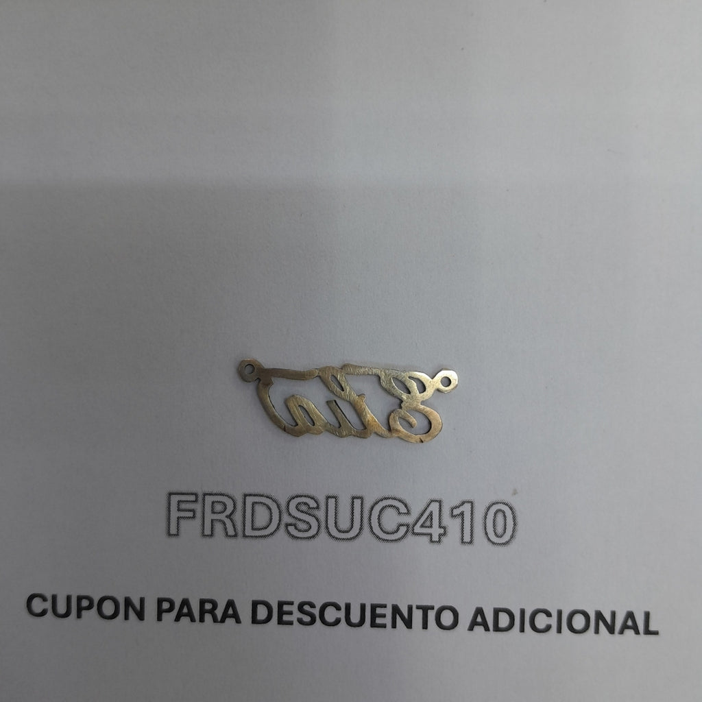 K1 1,10 GRMS 14 K ESPECIFICACIONES COMPLEMENTARIAS DIJE CON EL NOMBRE DE ELIA (SEMINUEVO)