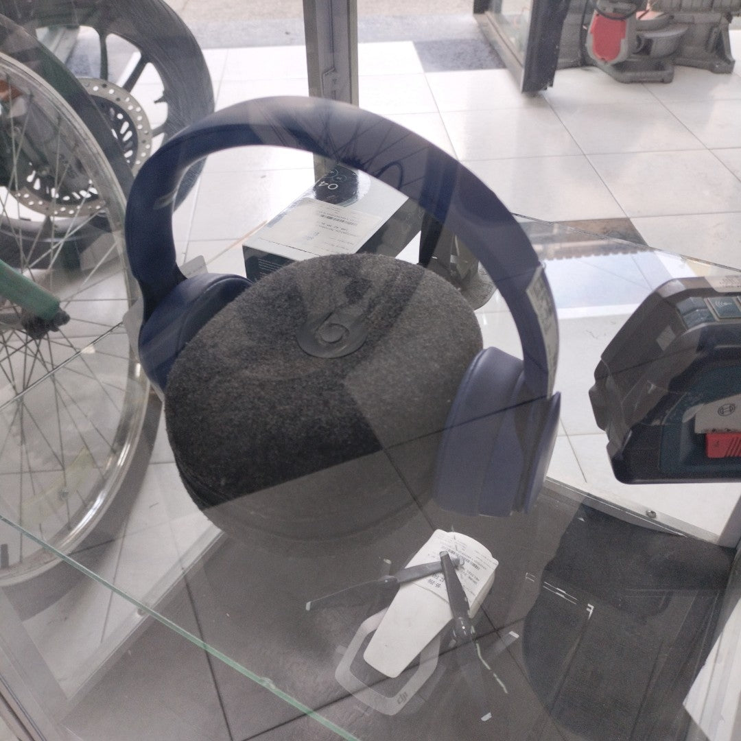 AUDIFONOS BEATS SOLO PRO INALAMBRICO ON EAR (SEMINUEVO)