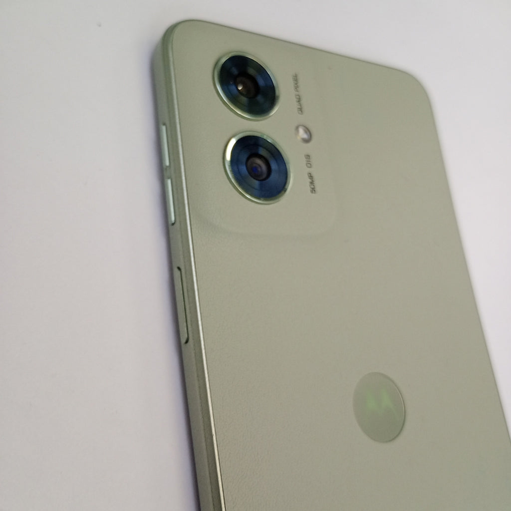 CELULAR MOTOROLA MOTO G55 5G XT2435-1(2024) 256 GB 8 GB RAM (SEMINUEVO)