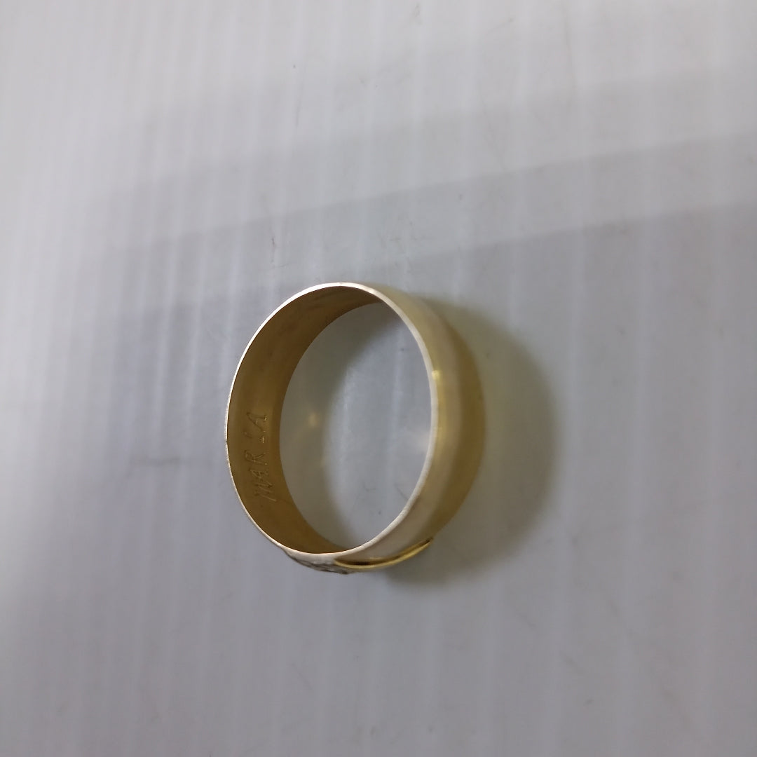 ARGOLLA. ORO. 10 K 3.2 GRMS (SEMINUEVO)