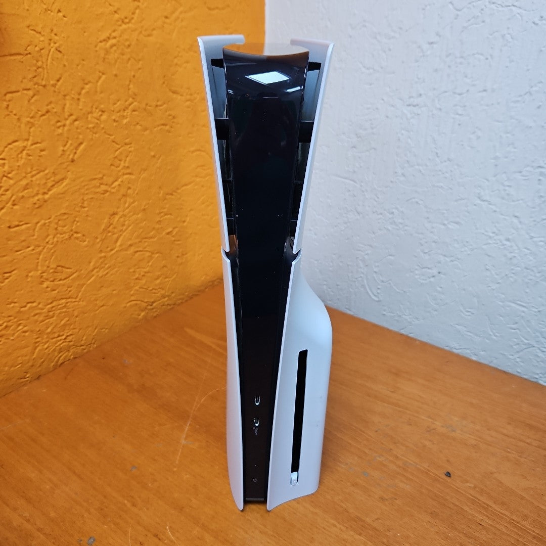 CONSOLA DE VIDEOJUEGO SONY PS5 SLIM 1 TB SSD (SEMINUEVO)