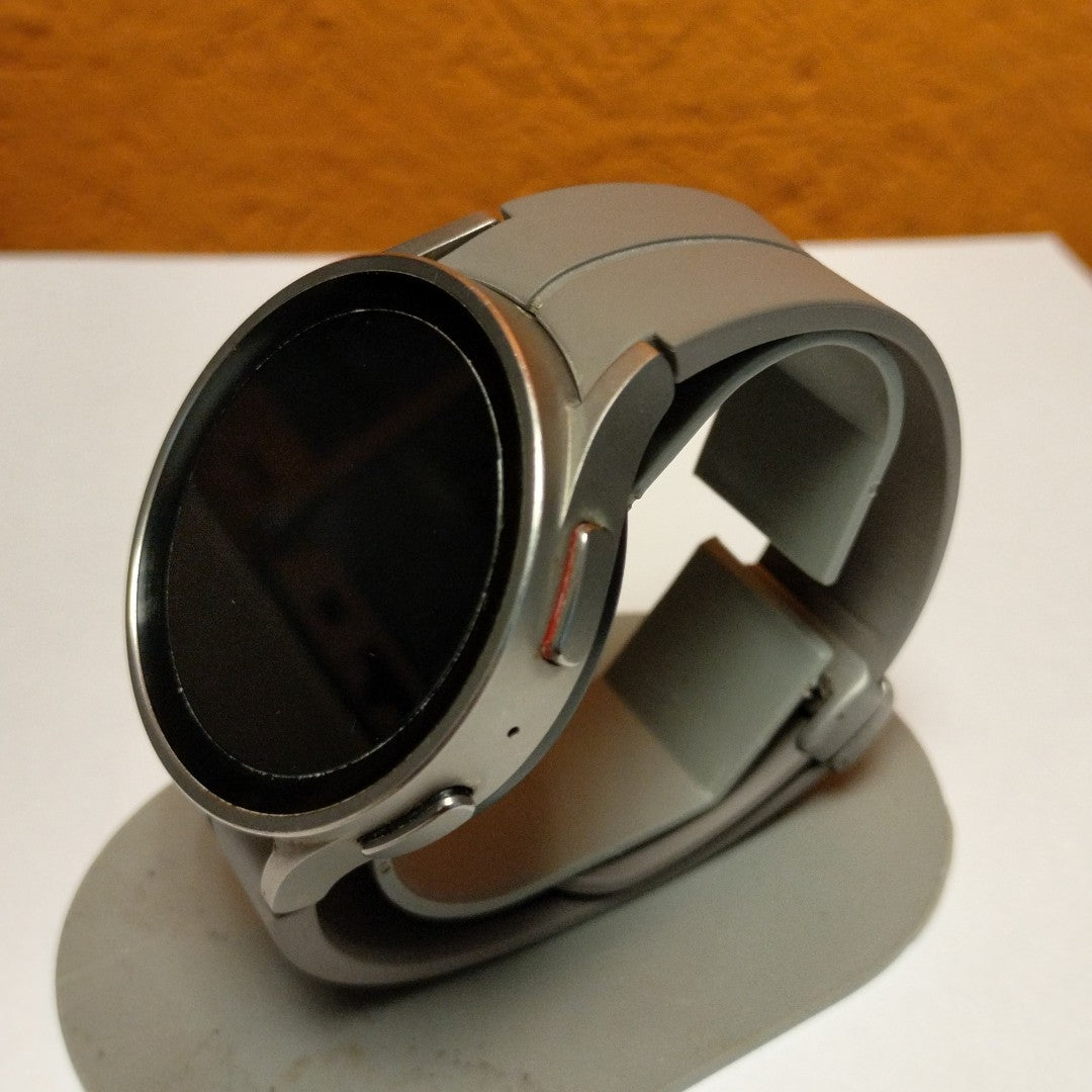 SMARTWATCH SAMSUNG GALAXY WATCH 5 PRO SM-R920 45 MM GPS (SEMINUEVO)