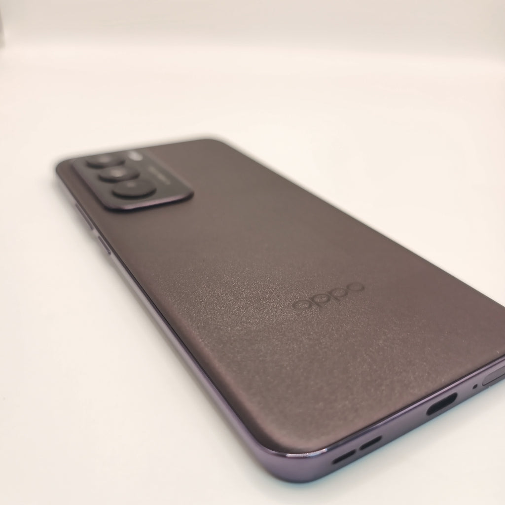 CELULAR OPPO   RENO12 5G CPH2625 (2024) 512 GB 12 GB RAM