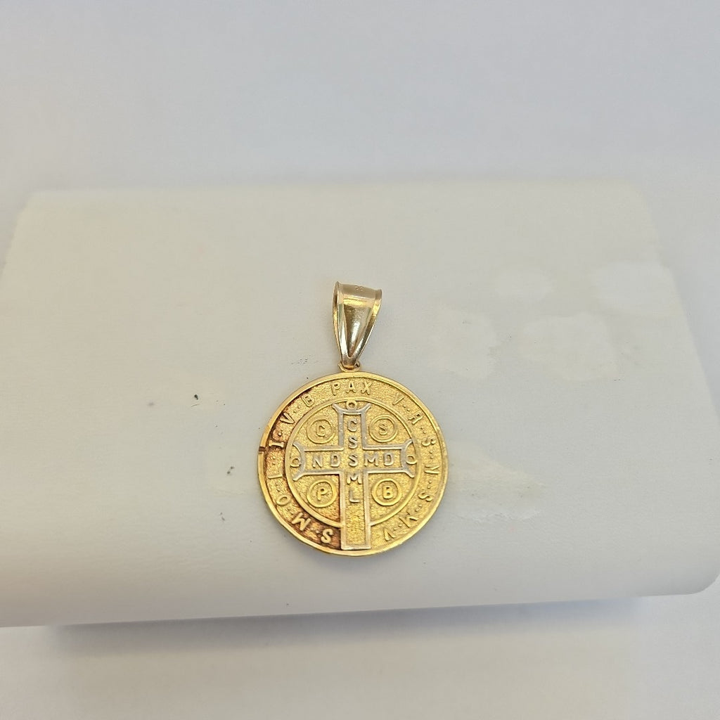 K1 4,70 GRMS 14 K ESPECIFICACIONES COMPLEMENTARIAS DIJE SAN BENITO (SEMINUEVO)