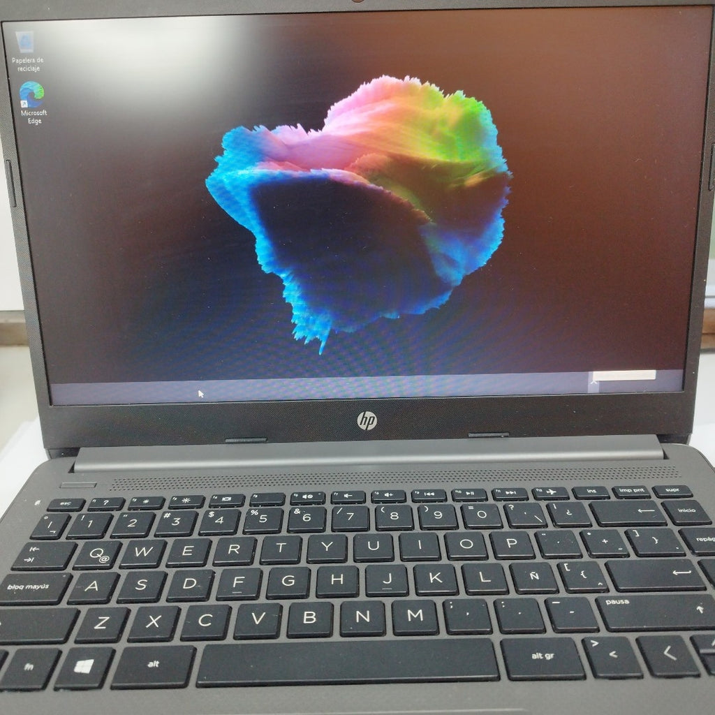 LAPTOP HP 240 G8 (2022) 500 GB  4 GB RAM (SEMINUEVO)